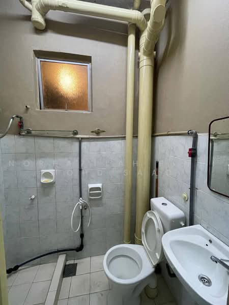 Pangsapuri untuk Dijual di Pangsapuri Lagoon Perdana - Norfazilah Binti Mohd Saad - Bathroom - PropertyGuru.com.my