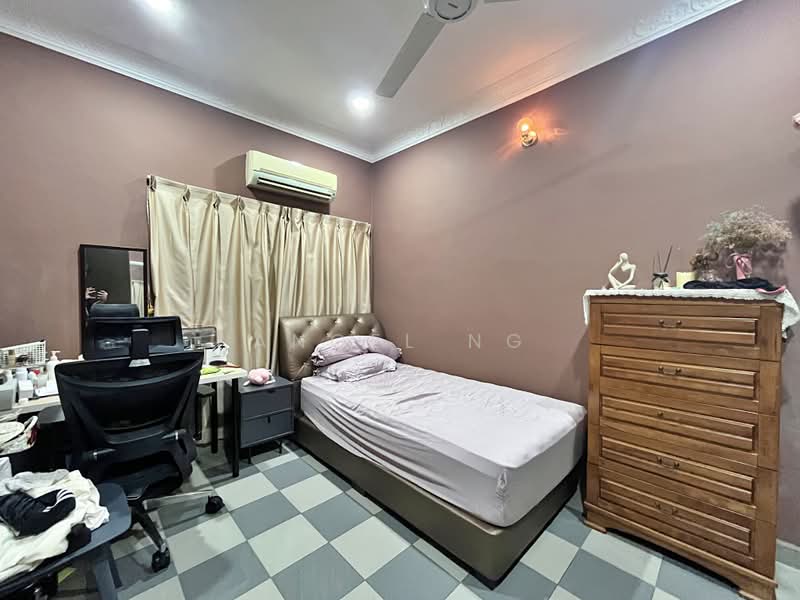 2-storey Terraced House for Sale in Taman Bukit Cheras (Cheras) - Angel Ng - Bedroom - PropertyGuru.com.my