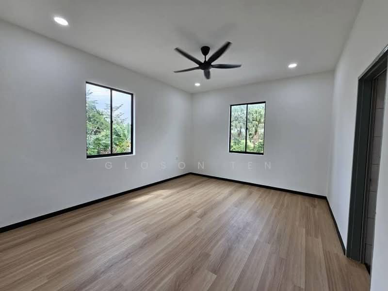 2-storey Terraced House for Sale in Taman Puteri Wangsa (Ulu Tiram) - Gloson Ten - Bedroom - PropertyGuru.com.my