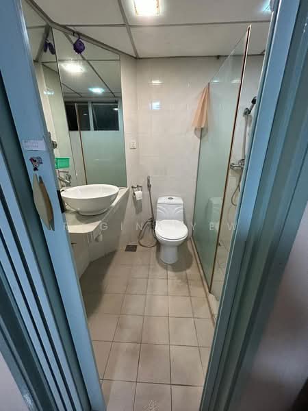 Kondominium untuk Disewa di Endah Villa - Regina Yew - Bathroom - PropertyGuru.com.my