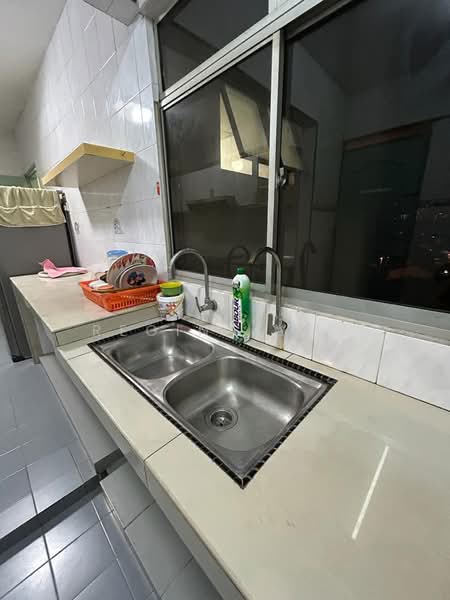 Kondominium untuk Disewa di Endah Villa - Regina Yew - Kitchen - PropertyGuru.com.my