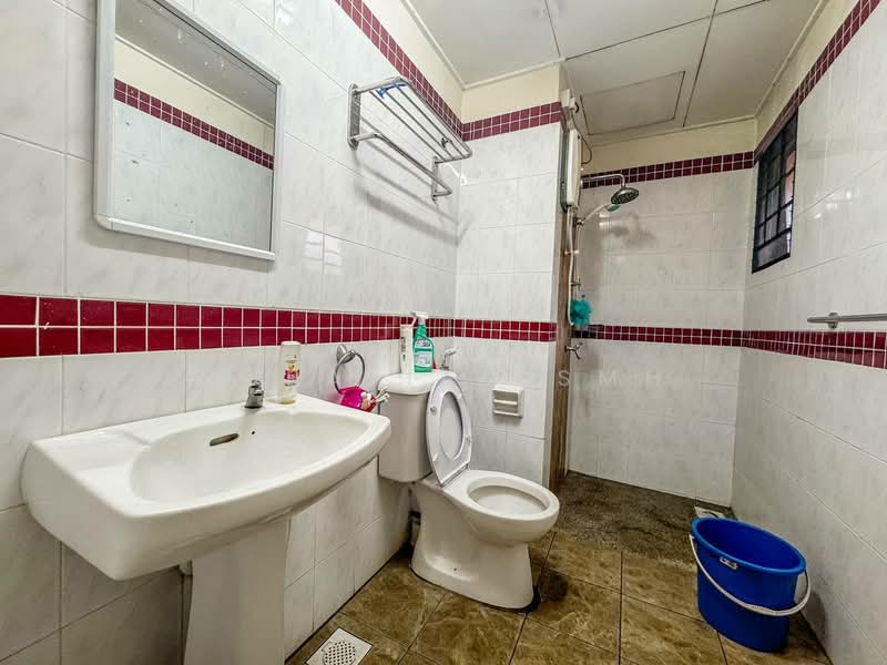 Rumah Berkembar untuk Dijual di Bandar Tasik Kesuma (Beranang) - Norafian SMH - Bathroom - PropertyGuru.com.my