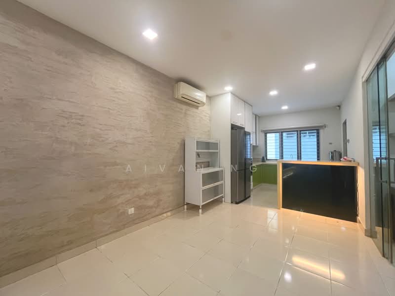 3-storey Terraced House for Sale in Balakong (Selangor) - Aivan Ng - Kitchen - PropertyGuru.com.my
