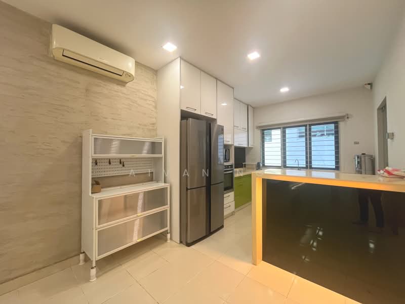 3-storey Terraced House for Sale in Balakong (Selangor) - Aivan Ng - Kitchen - PropertyGuru.com.my