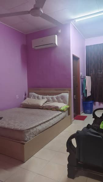 Rumah Teres untuk Dijual di Bandar Seri Impian (Kluang) - Shanel Tee - Bedroom - PropertyGuru.com.my