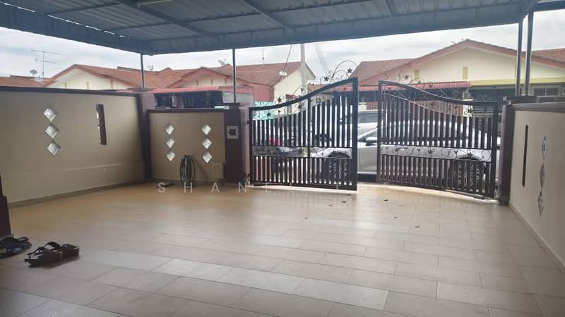 Rumah Teres untuk Dijual di Bandar Seri Impian (Kluang) - Shanel Tee - Exterior - PropertyGuru.com.my