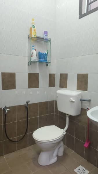 Rumah Teres untuk Dijual di Bandar Seri Impian (Kluang) - Shanel Tee - Bathroom - PropertyGuru.com.my