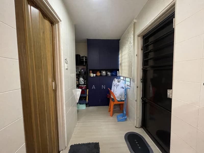 Rumah Teres 2 Tingkat untuk Dijual di Bandar Mahkota Cheras (Cheras) - Aivan Ng - Corridor - PropertyGuru.com.my