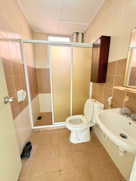 Apartment for Sale at Goodview Heights - WAYNE SHENG - Bathroom - PropertyGuru.com.my
