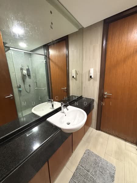 Condominium for Sale at The Capsquare Residences - Lachman Mulchandani - Shared bathroom - PropertyGuru.com.my