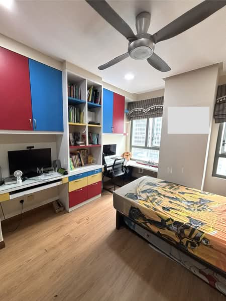 Condominium for Sale at The Capsquare Residences - Lachman Mulchandani - Third bedroom - PropertyGuru.com.my