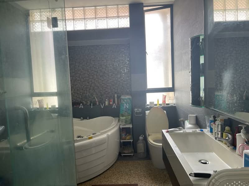 Rumah Teres 3-Tingkat untuk Dijual di Taman Esplanad (Bukit Jalil) - Aivan Ng - Bathroom - PropertyGuru.com.my
