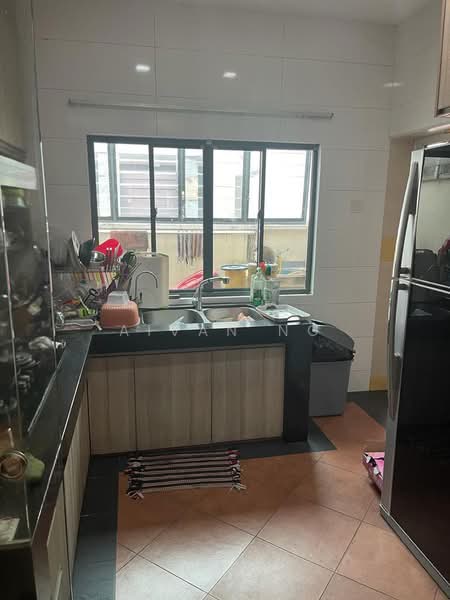 Rumah Teres 3-Tingkat untuk Dijual di Taman Esplanad (Bukit Jalil) - Aivan Ng - Kitchen - PropertyGuru.com.my