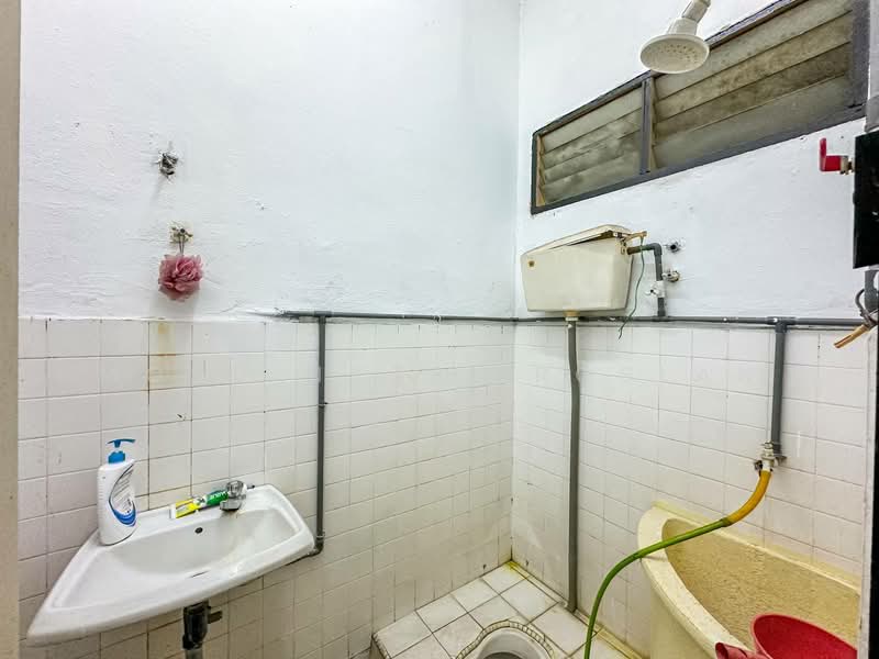 Rumah Teres 1-Tingkat untuk Dijual di Taman Semarak (Nilai) - Mohd Nazri Roslan - PropertyGuru.com.my
