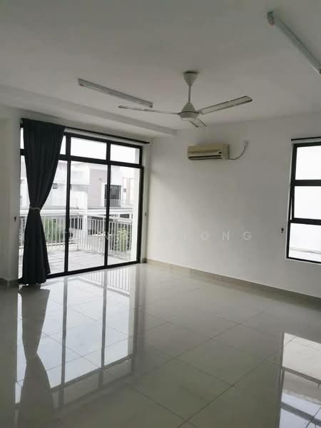 Cluster House for Rent in Johor Bahru (Johor) - Tony Chong - Balcony - PropertyGuru.com.my