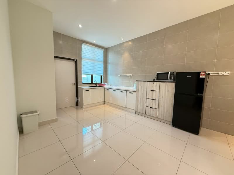 2-storey Terraced House for Sale in Taman Tasik Indah (Kluang) - Shanel Tee - Kitchen - PropertyGuru.com.my