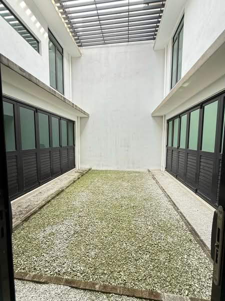 Rumah Teres 2-Tingkat untuk Dijual di Taman Bukit Subang (Shah Alam) - Ka Ee - Exterior - PropertyGuru.com.my