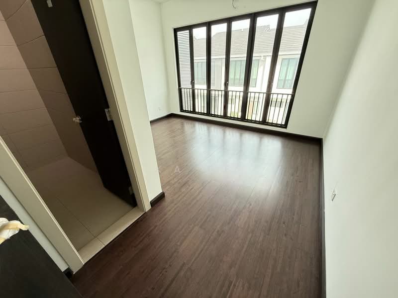 Rumah Teres 2-Tingkat untuk Dijual di Taman Bukit Subang (Shah Alam) - Ka Ee - Interior - PropertyGuru.com.my