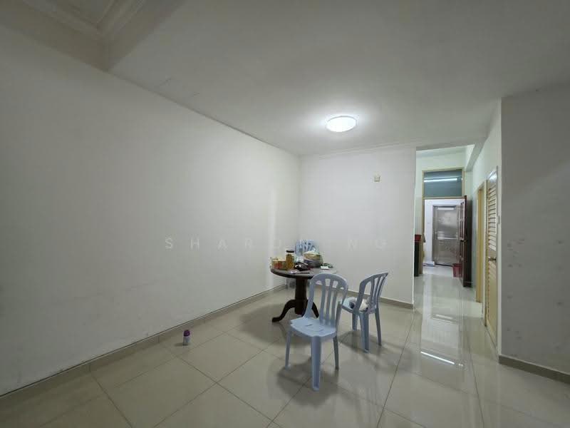 Rumah Teres 2-Tingkat untuk Dijual di Taman Jaya Mas (Skudai) - Sharon Ng - Living Room - PropertyGuru.com.my