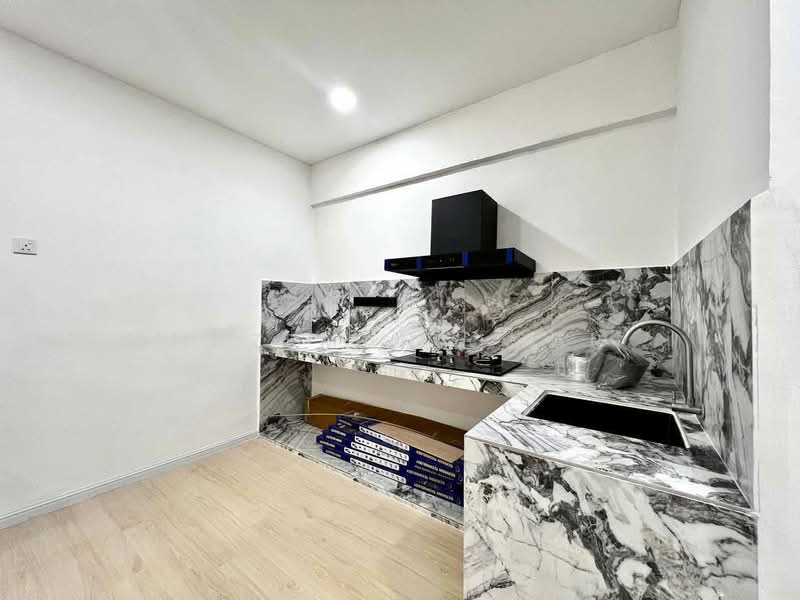 1-storey Terraced House for Sale in Taman Setapak (Setapak) - Hazeman Omar - Kitchen - PropertyGuru.com.my