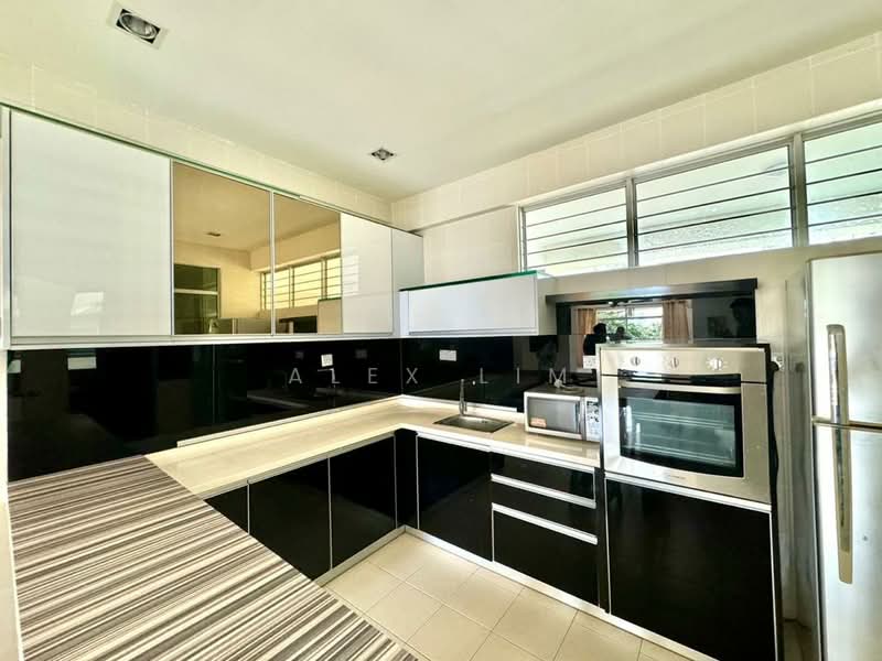 Kondominium untuk Disewa di The Waterfront Condominium - Alex Lim - Kitchen - PropertyGuru.com.my