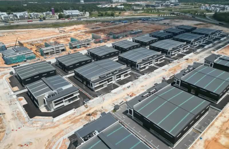 Factory for Rent in Taman Sepang (Sepang) - LT Low - Exterior - PropertyGuru.com.my
