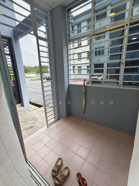 Pangsapuri untuk Disewa di Taman Sentosa Apartment (Kuching) - Thomas Tong - Entrance - PropertyGuru.com.my