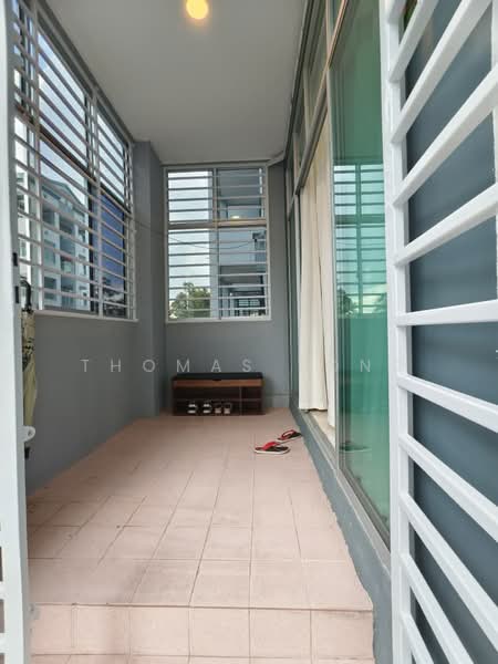 Pangsapuri untuk Disewa di Taman Sentosa Apartment (Kuching) - Thomas Tong - Balcony - PropertyGuru.com.my