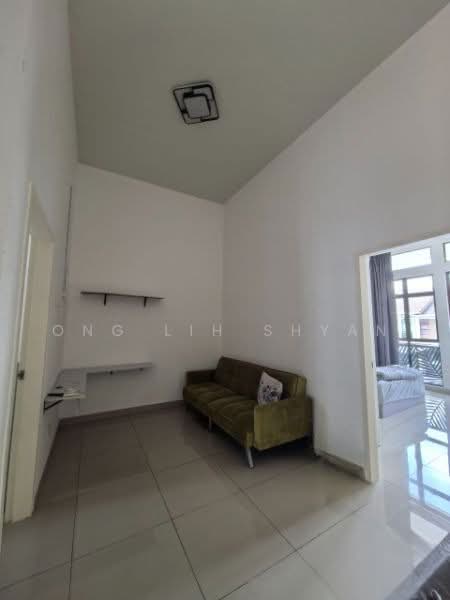 2-storey Terraced House for Sale in Taman Seri Austin (Tebrau) - Ong Lih Shyan - Living Room - PropertyGuru.com.my