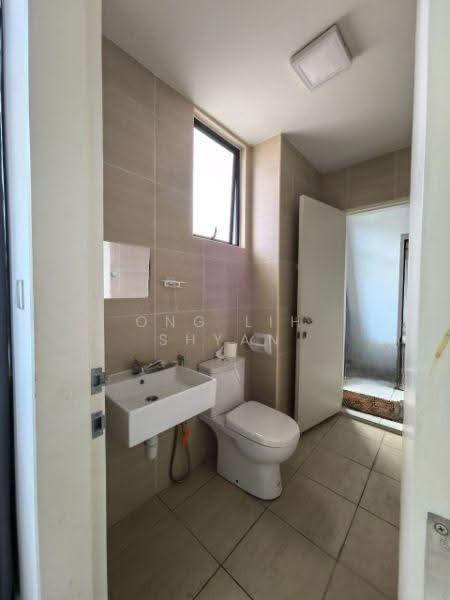 2-storey Terraced House for Sale in Taman Seri Austin (Tebrau) - Ong Lih Shyan - Bathroom - PropertyGuru.com.my