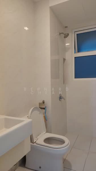 Servis Apartment untuk Disewa di Eco Sky - Bernard Cheah - Bathroom - PropertyGuru.com.my