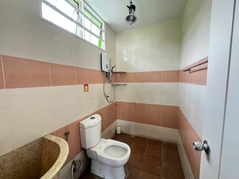 Rumah Teres 2 Tingkat untuk Disewa di Ayer Itam (Penang) - Danny Lim - Bathroom - PropertyGuru.com.my