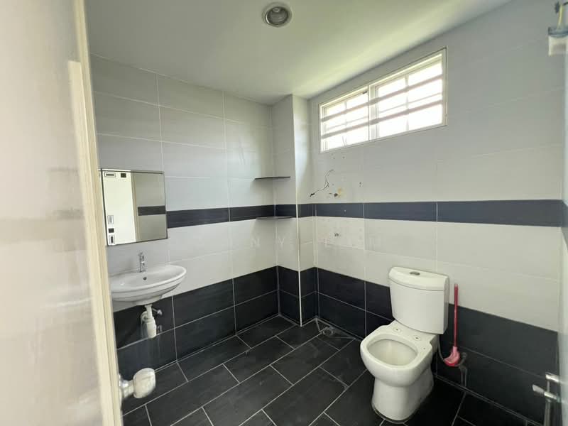 Rumah Teres 2 Tingkat untuk Disewa di Ayer Itam (Penang) - Danny Lim - Bathroom - PropertyGuru.com.my