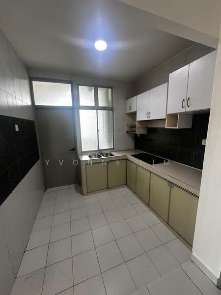 Apartment for Sale at M'tiara - Yvonne Lim - Kitchen - PropertyGuru.com.my