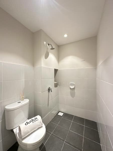 Servis Apartment untuk Dijual di Santai @ Eco Spring - Edven Ng - Bathroom - PropertyGuru.com.my