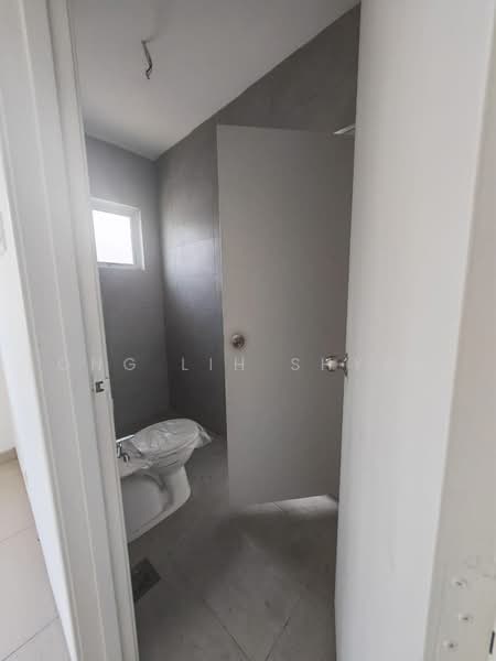 2-storey Terraced House for Sale in Taman Rimba Jaya (Pontian) - Ong Lih Shyan - Bathroom - PropertyGuru.com.my