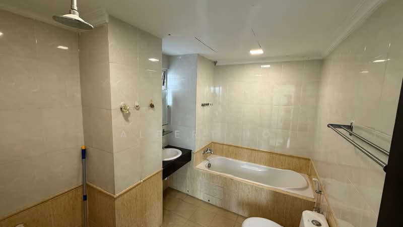 Condominium for Sale at Hartamas Regency 2 - Albert Ho - Bathroom - PropertyGuru.com.my
