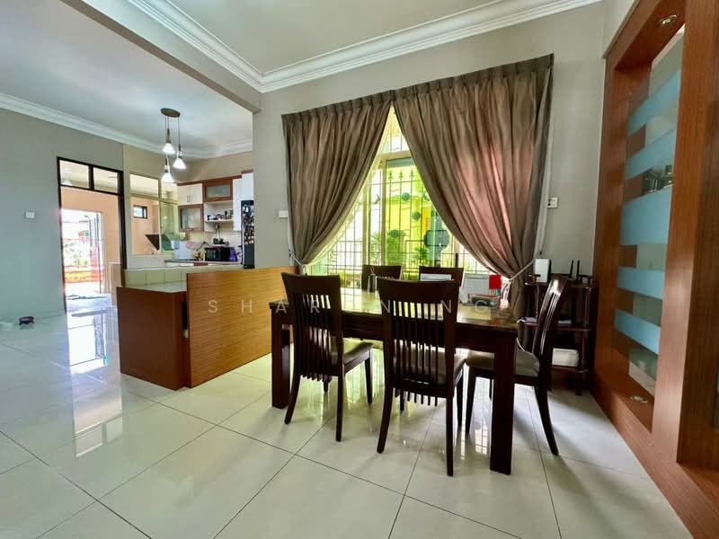 Rumah Berkembar untuk Dijual di Taman Impian Emas (Skudai) - Sharon Ng - Dining Room - PropertyGuru.com.my