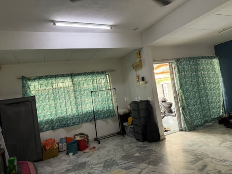 2-storey Terraced House for Sale in Sri Petaling (Kuala Lumpur) - Yenn Chong - Living Room - PropertyGuru.com.my