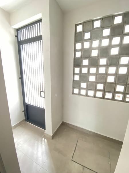 2-storey Terraced House for Sale in Elmina (Shah Alam) - Ka Ee - Entrance - PropertyGuru.com.my
