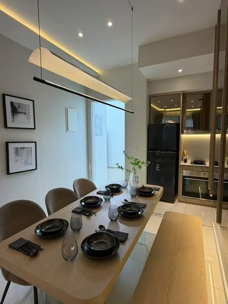 Kediaman Servis untuk Dijual di ARA @ Sunway Majestic - Lynn Tee - Dining Room - PropertyGuru.com.my