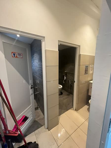 Shop / Office for Rent in Seremban (Negeri Sembilan) - Kenny Liew - Bathroom - PropertyGuru.com.my