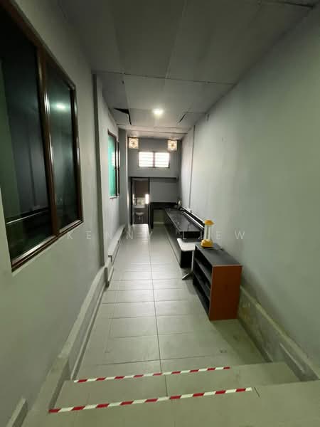 Shop / Office untuk Disewa di Seremban (Negeri Sembilan) - Kenny Liew - Corridor - PropertyGuru.com.my