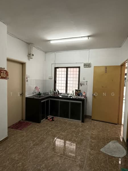 Pangsapuri untuk Dijual di Pangsapuri Seri Suria (Sunway Semenyih) - Terrance Leong - Kitchen - PropertyGuru.com.my