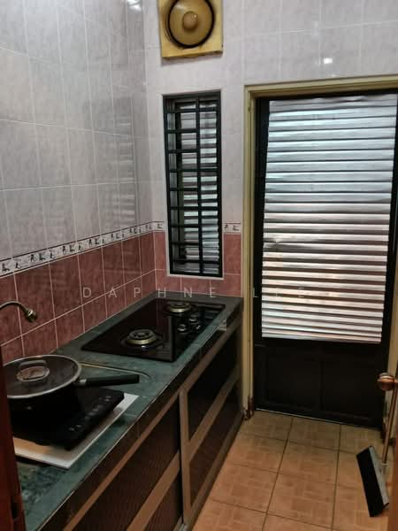 Rumah Teres 1-Tingkat untuk Disewa di Taman Setia Indah (Tebrau) - Daphne Lee - Kitchen - PropertyGuru.com.my