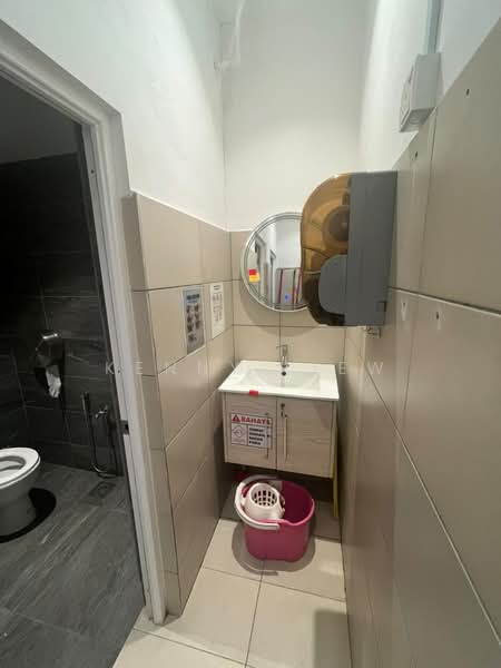 Shop / Office for Rent in Seremban (Negeri Sembilan) - Kenny Liew - Bathroom - PropertyGuru.com.my