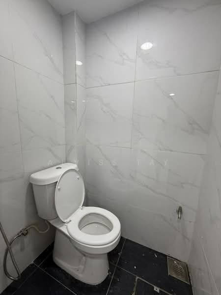 2-storey Terraced House for Sale in Bandar Baru Permas Jaya (Permas Jaya) - Alviss Tay - Bathroom - PropertyGuru.com.my