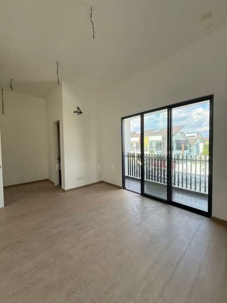 Rumah Teres 2-Tingkat untuk Dijual di Kajang (Selangor) - Nicky Lai - Living Room - PropertyGuru.com.my