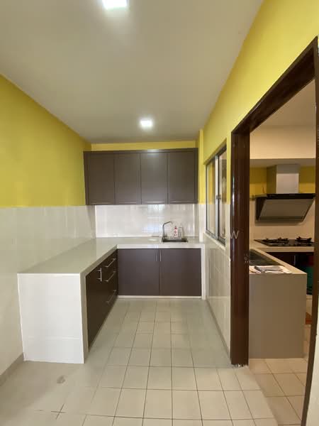 Condominium for Rent at Kinrara Mas - John Khaw - Kitchen - PropertyGuru.com.my