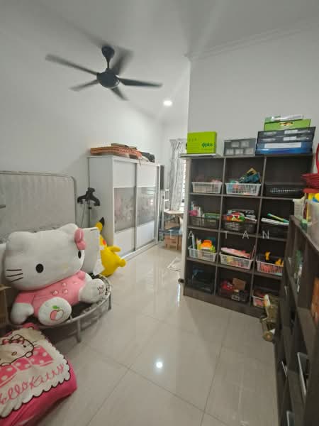 2.5-storey Terraced House for Sale in Bandar Kinrara Seksyen 1 (Bandar Kinrara) - Priscilla Tan - Bedroom - PropertyGuru.com.my